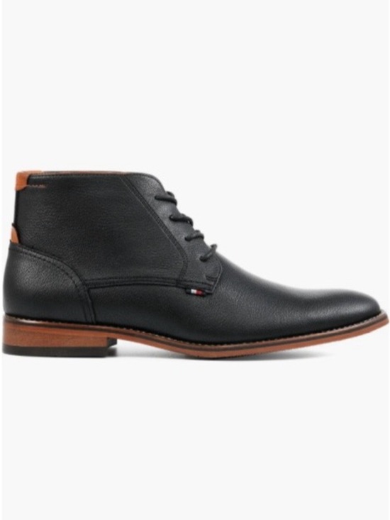 Tommy Hilfiger Black Chukka Boot with Brown Sole Trim Size 9